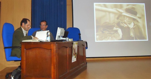 José Manuel Amarillo y Javier Hidalgo, durante la presentación del libro.