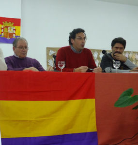 El autor, Fernando Romero, durante su intervención.