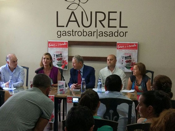 Participantes en la presentación del libro.