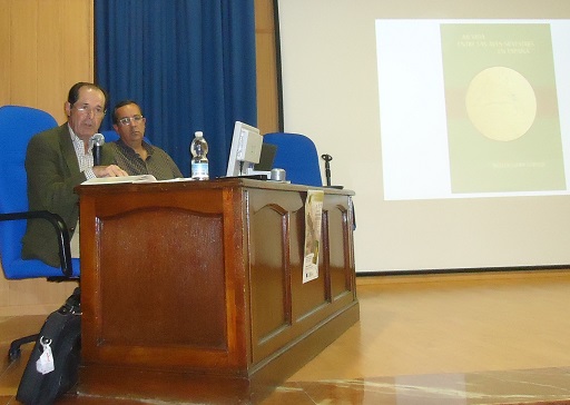 Javier Hidalgo, junto a José Manuel Amarillo, durante la presentación del libro.