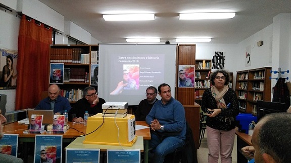 Participantes en la presentación en la Biblioteca Municipal de Jimena.