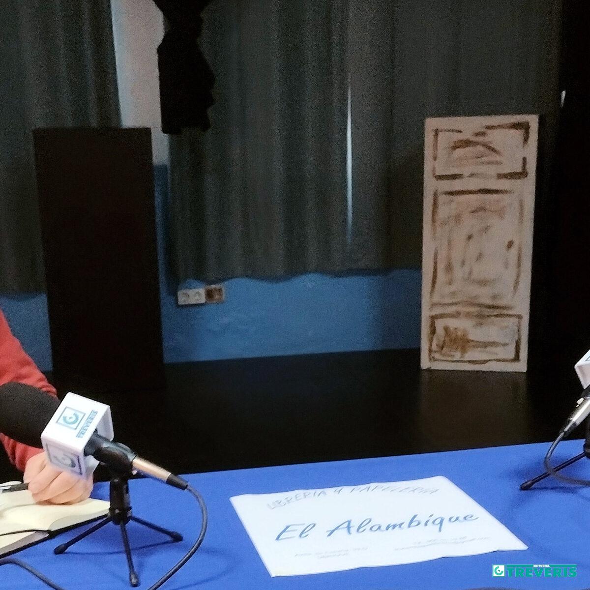 Fernando Sígler e Isabel Vázquez, durante la entrevista realizada en La Salita de Teatro.