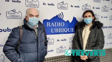 Isabel Vázquez y Fernando Sígler, en Radio Ubrique.