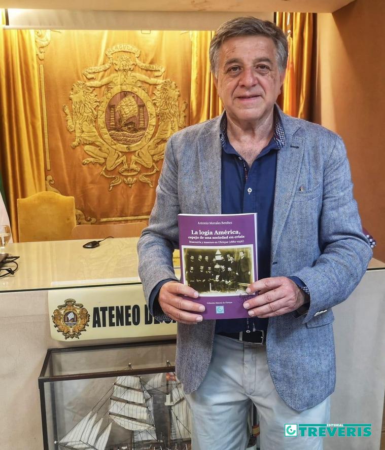 El autor del libro, Antonio Morales Benítez.