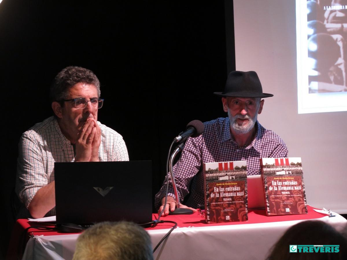 Manuel Ángel Gómez y Pedro Bohórquez, durante la presentación de la trilogía.